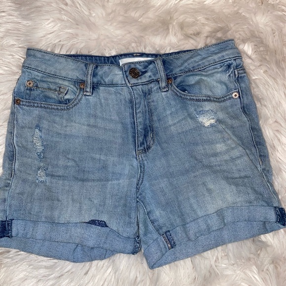 Shorts - Picture 1 of 2